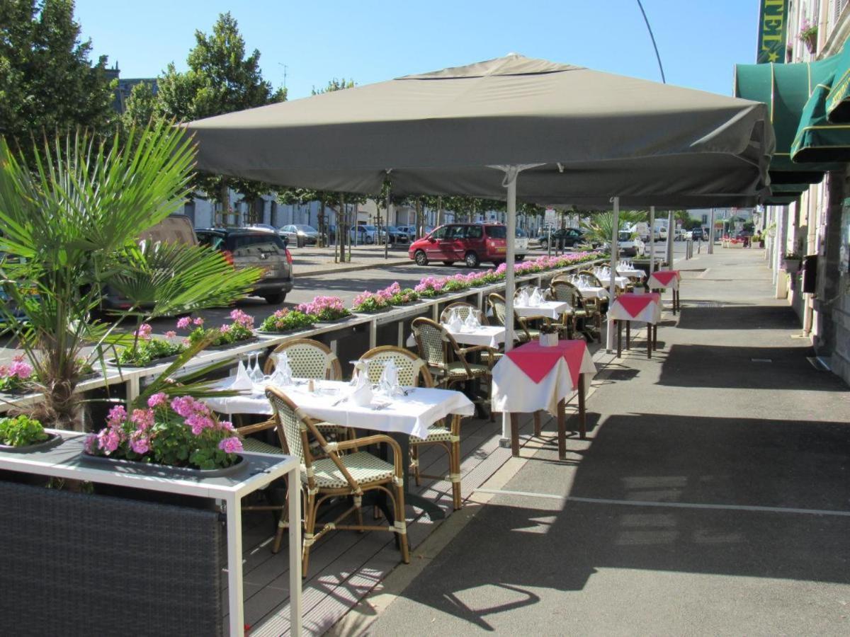 Hotel Le Relais De La Poste Pithiviers Esterno foto